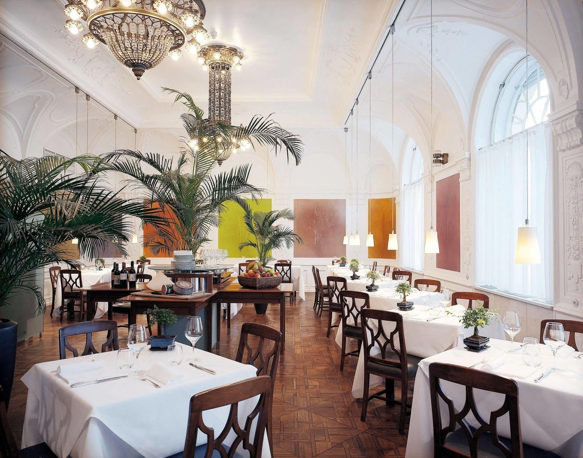 Hotel Greif, A Member Of Design Hotels Bolzano Esterno foto